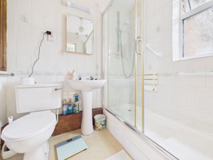 Family Bathroom- click for photo gallery